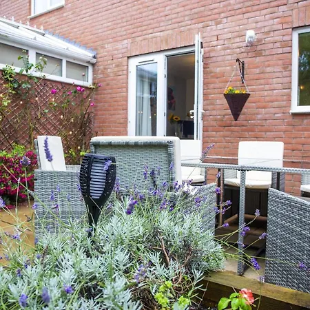 Beautiful House In Stratford Upon Avon Villa Exterior photo